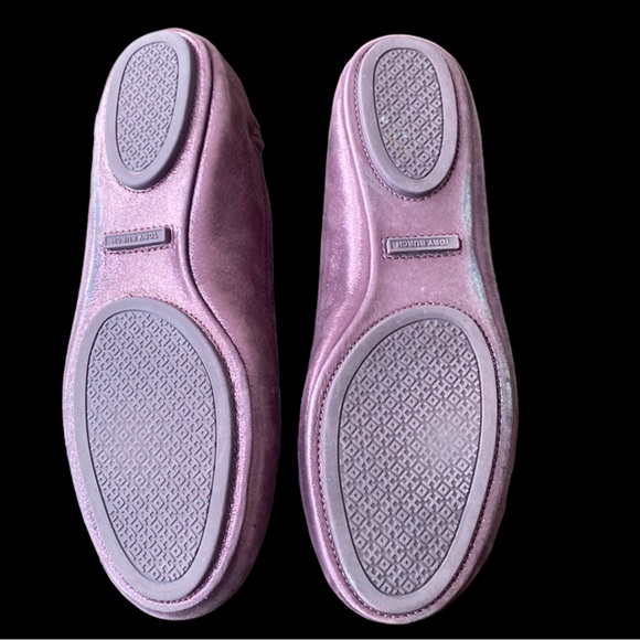Tory Burch Purple Shimmer Toe Box Logo Medallion Adornment Slip On Loafer 7.5 - Picture 7 of 7